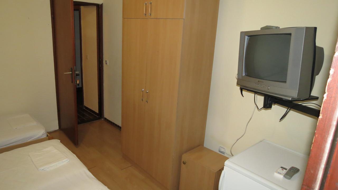 Guesthouse Obala Sutomore Zewnętrze zdjęcie